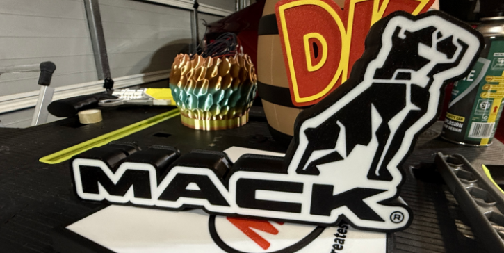 Custom Mack Truck V2 Light Box